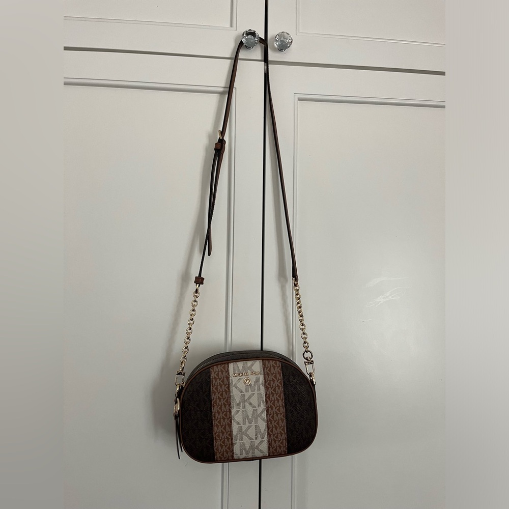 MICHEAL Micheal Kors crossbody handbag